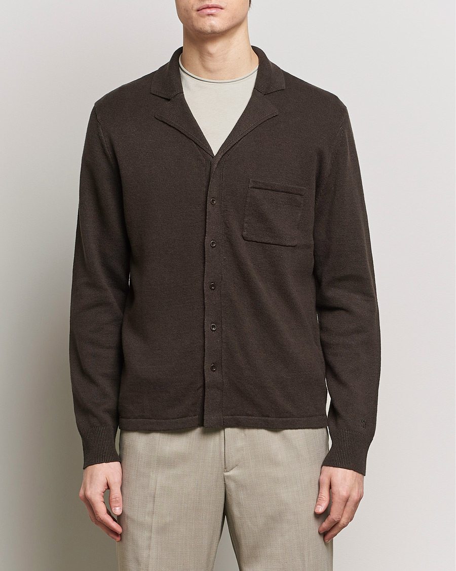 Men | Sweaters & Knitwear | Filippa K | Cotton Linen Knitted Shirt Dark Oak