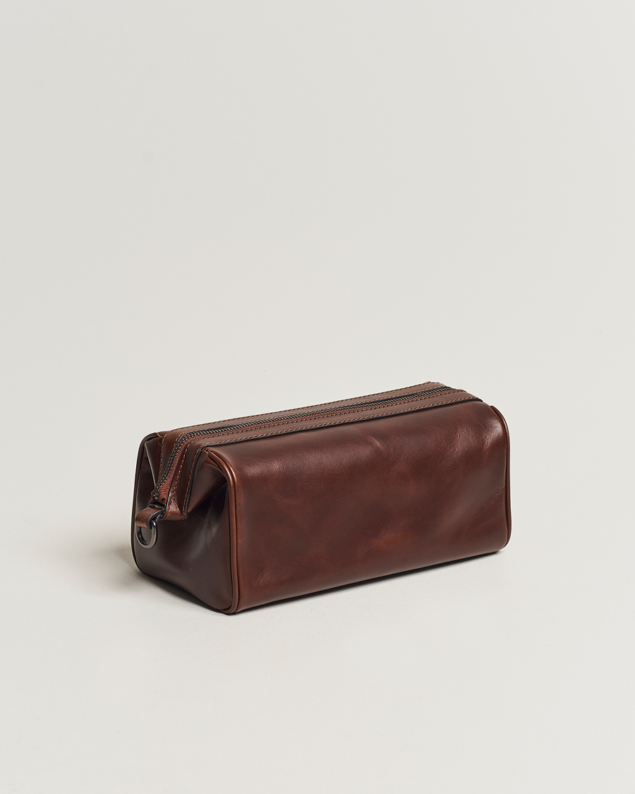 Men | Accessories | Loake 1880 | Thames Leather Washbag Brown