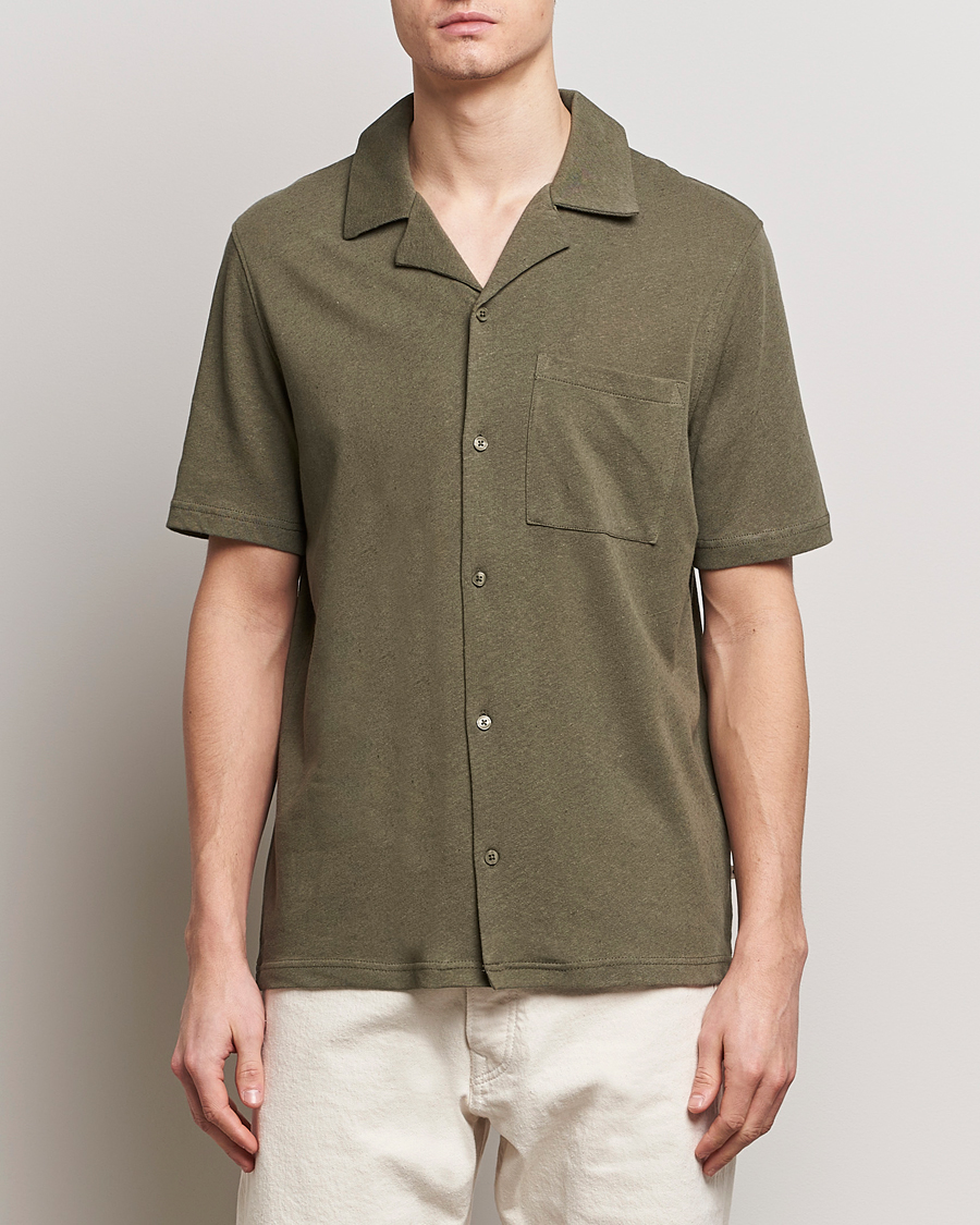 Men |  | Samsøe & Samsøe | Samartin Cotton/Linen Short Sleeve Shirt Dusty Olive