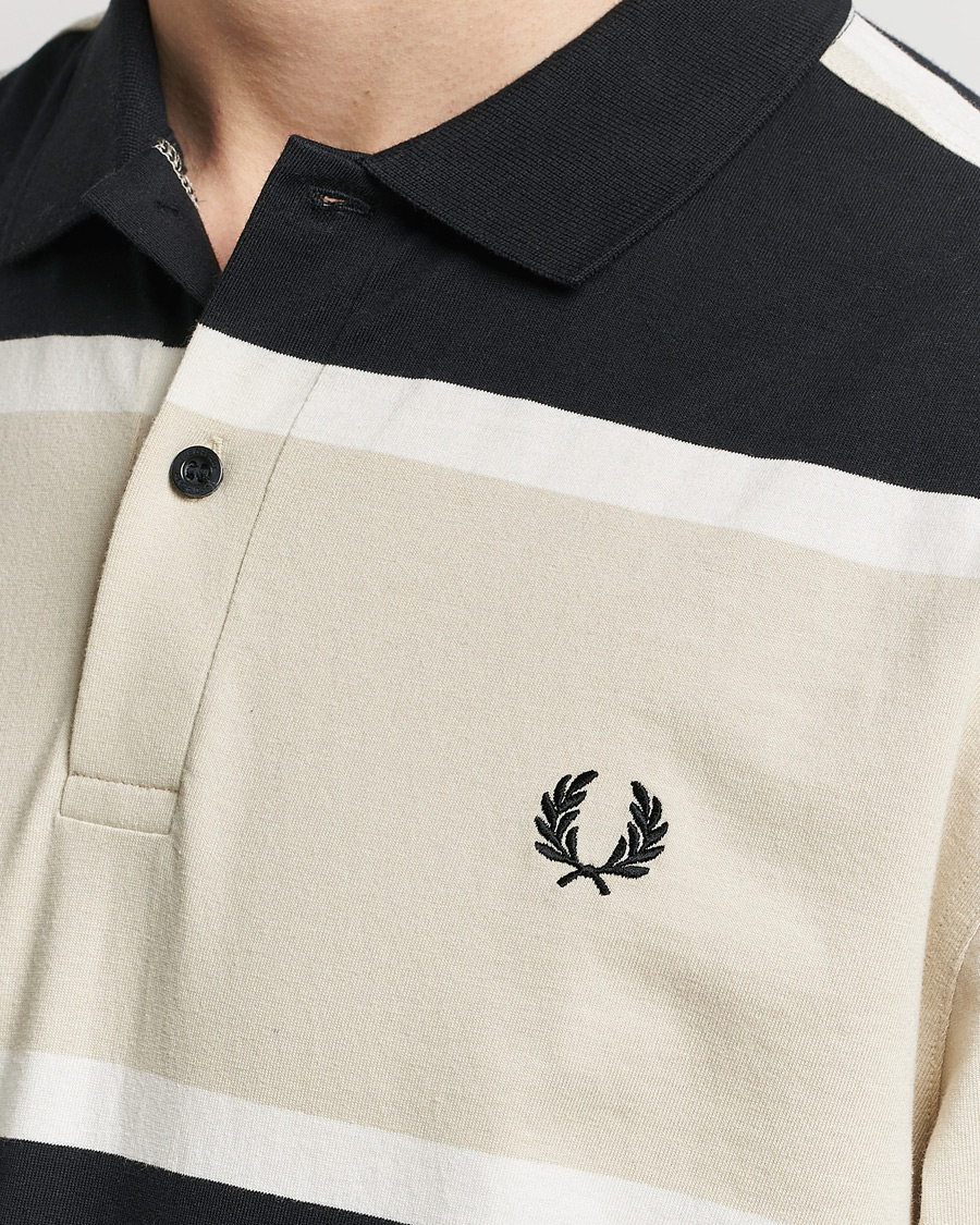 Men | Sweaters & Knitwear | Fred Perry | Relaxed Striped Rugby Shirt Oatameal/Black