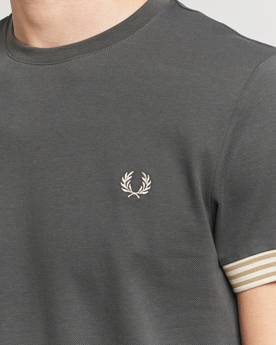 Men | T-Shirts | Fred Perry | Striped Cuff Crew Neck T-Shirt Field Green