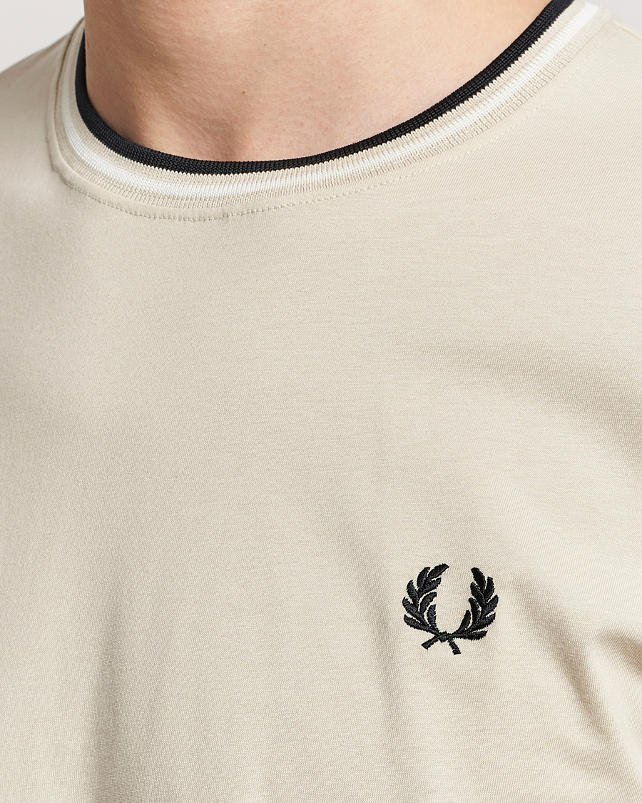 Men | T-Shirts | Fred Perry | Twin Tipped T-Shirt Oatmeal