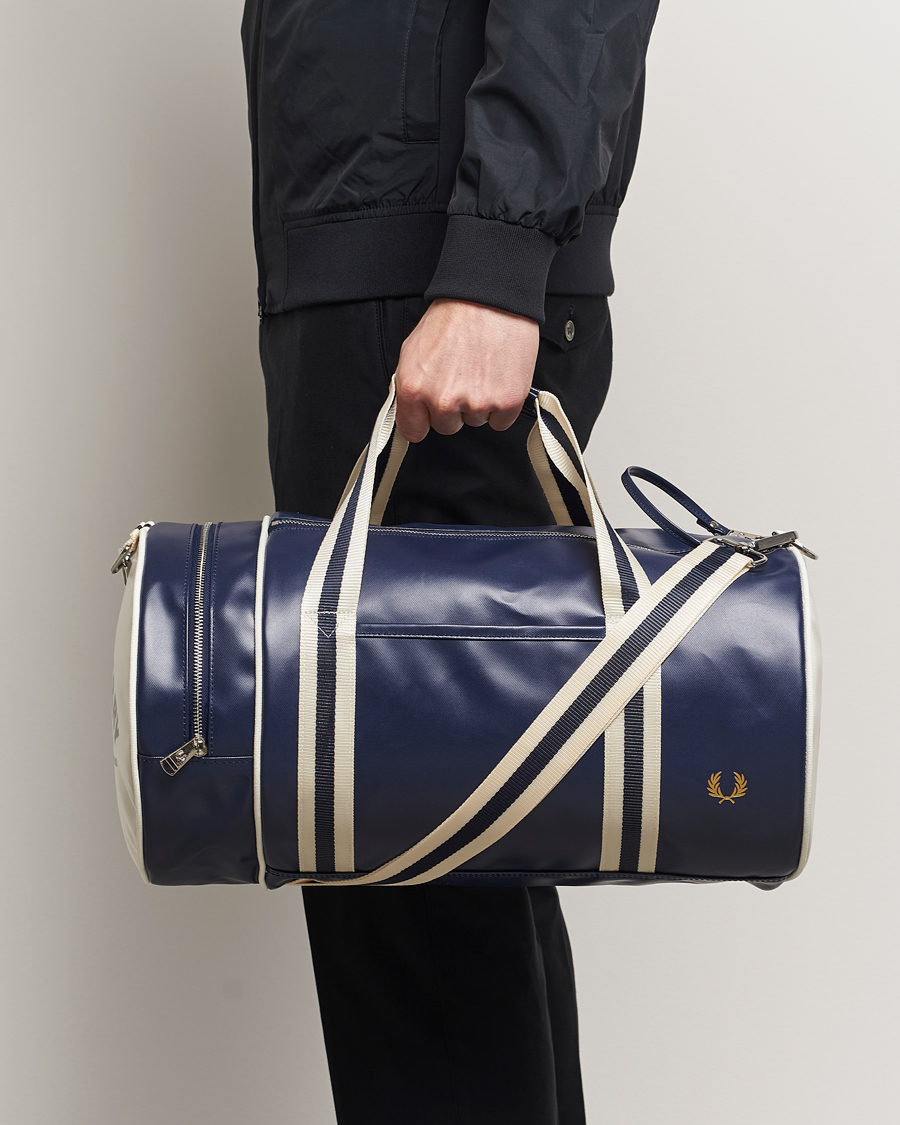 Men | Bags | Fred Perry | Classic Barrel Bag Navy/Ecru