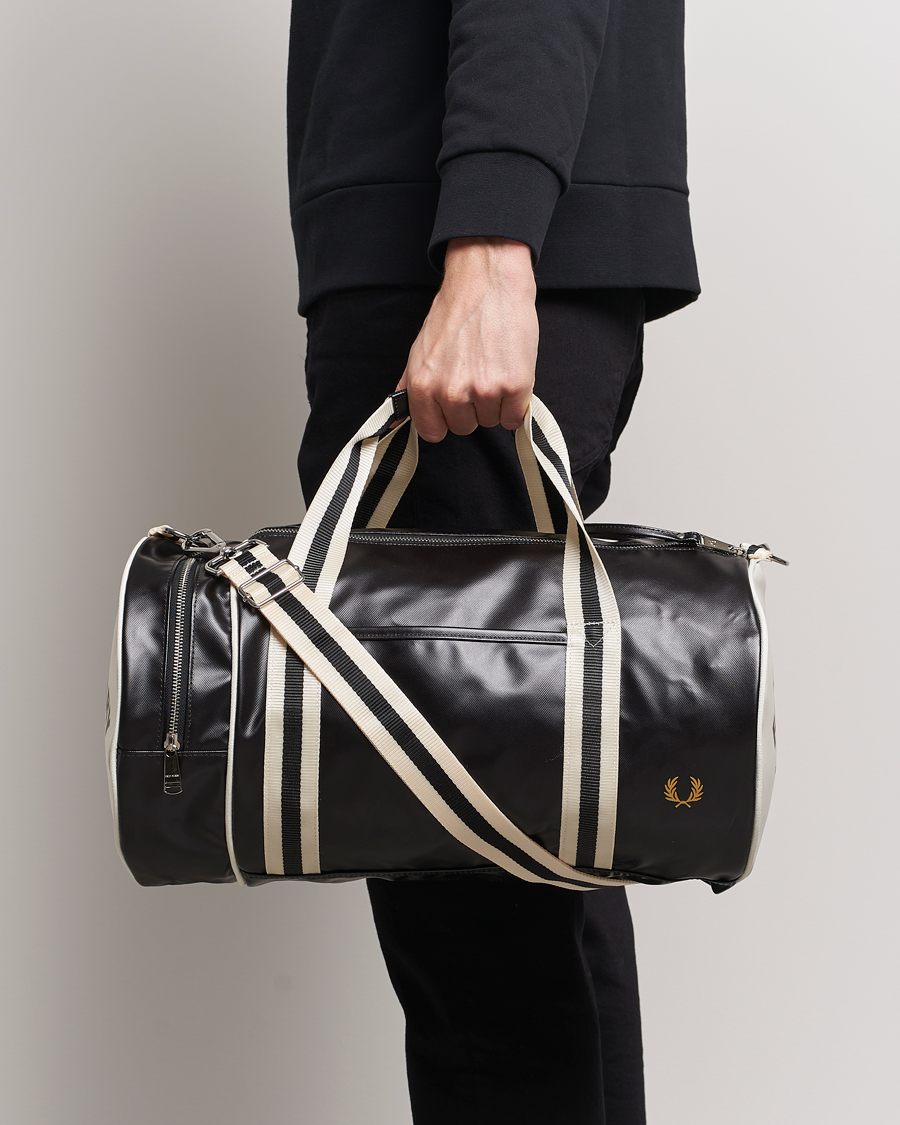 Men | Bags | Fred Perry | Classic Barrel Bag Black/Ecru