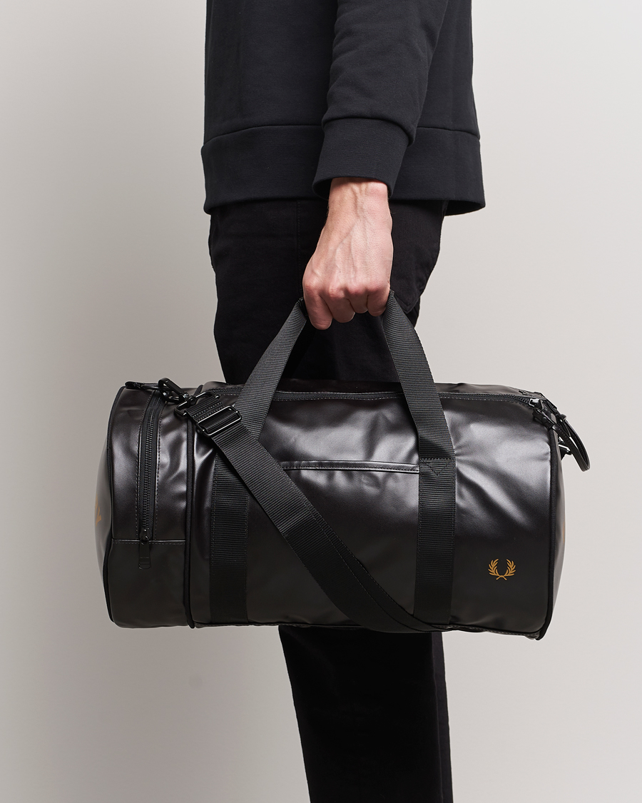 Men | Bags | Fred Perry | Tonal Classic Barrel Bag Black/Gold