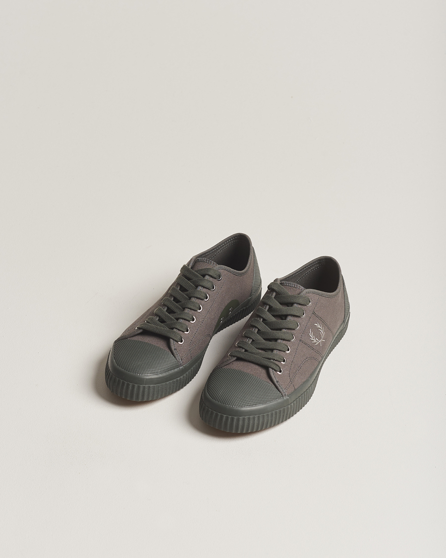 Men |  | Fred Perry | Hughes Canvas Sneaker Field Green