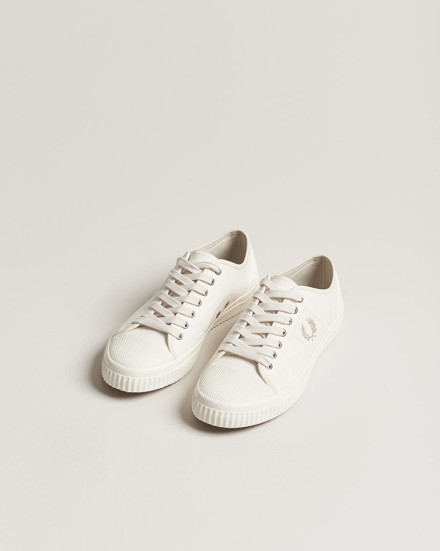 Men | Fred Perry Hughes Canvas Sneaker Ecru | Fred Perry | Hughes Canvas Sneaker Ecru