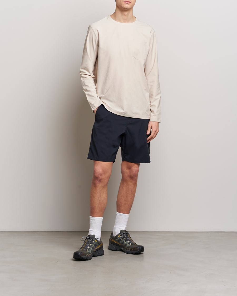 Men | T-Shirts | Houdini | Cover Crew Quick Dry Long Sleeve Foggy Mountain