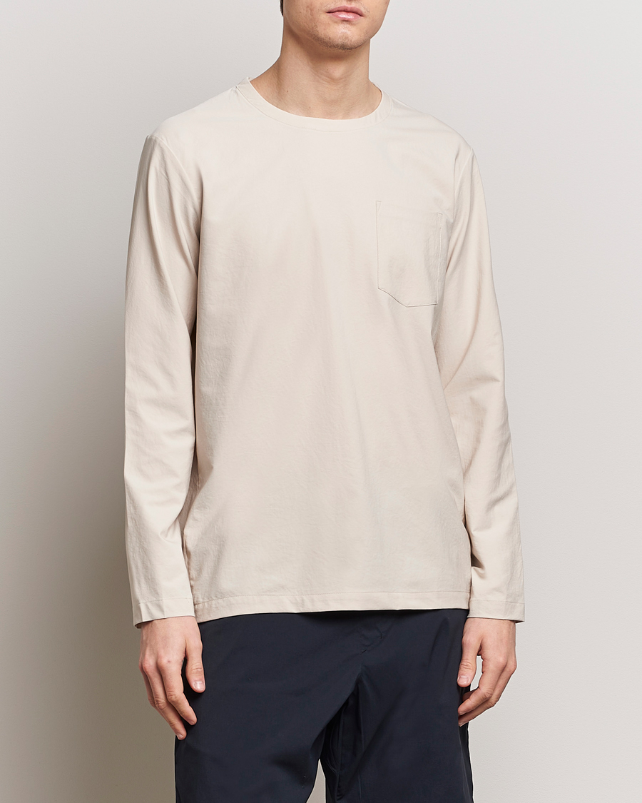 Men | New Brands | Houdini | Cover Crew Quick Dry Long Sleeve Foggy Mountain