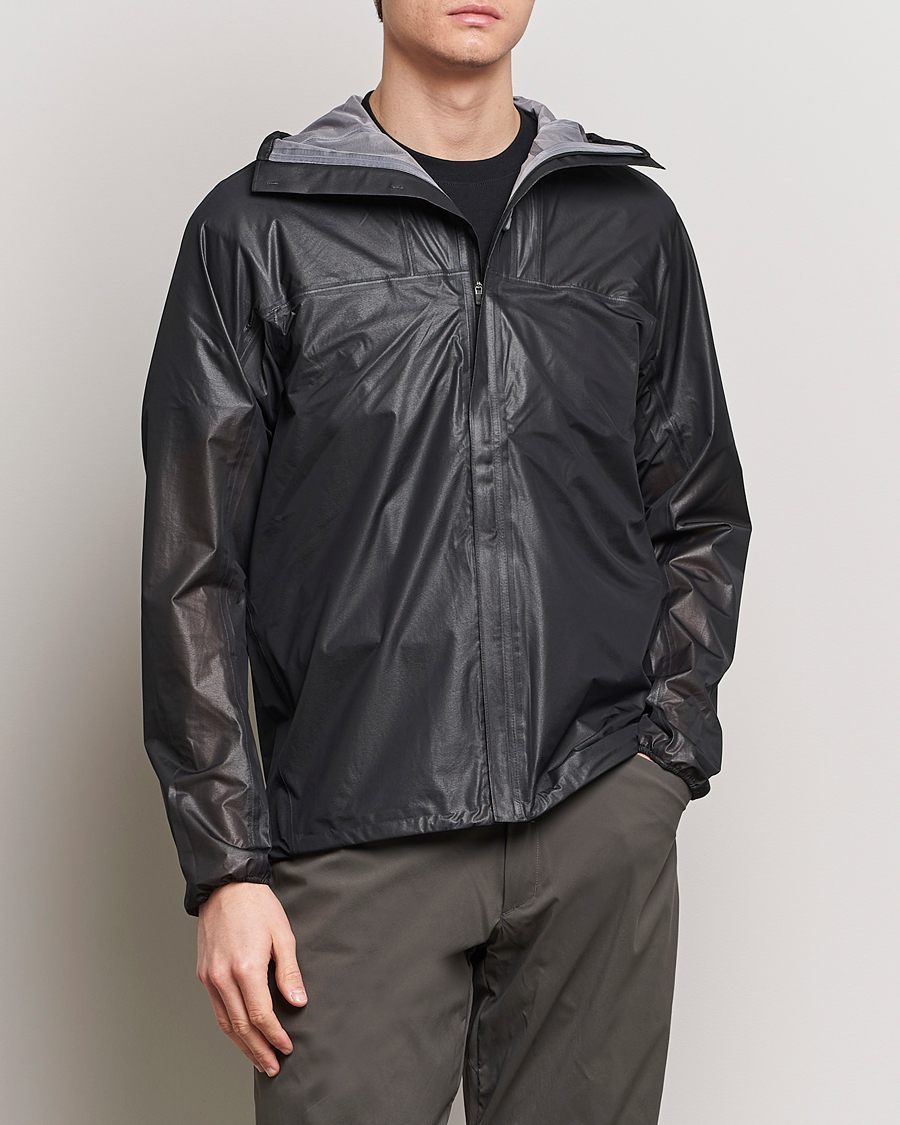 Men | Coats & Jackets | Houdini | The Orange Waterproof Jacket True Black