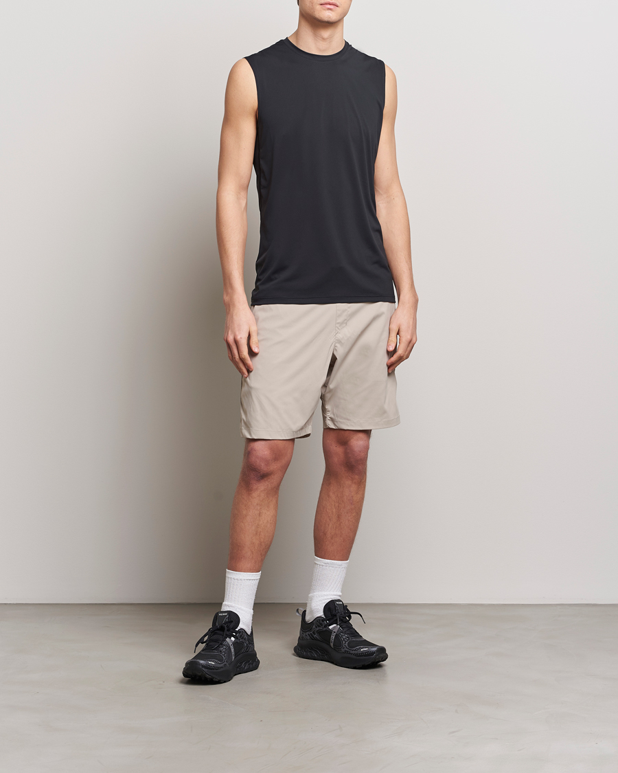 Men | T-Shirts | Houdini | Pace Air Tank True Black