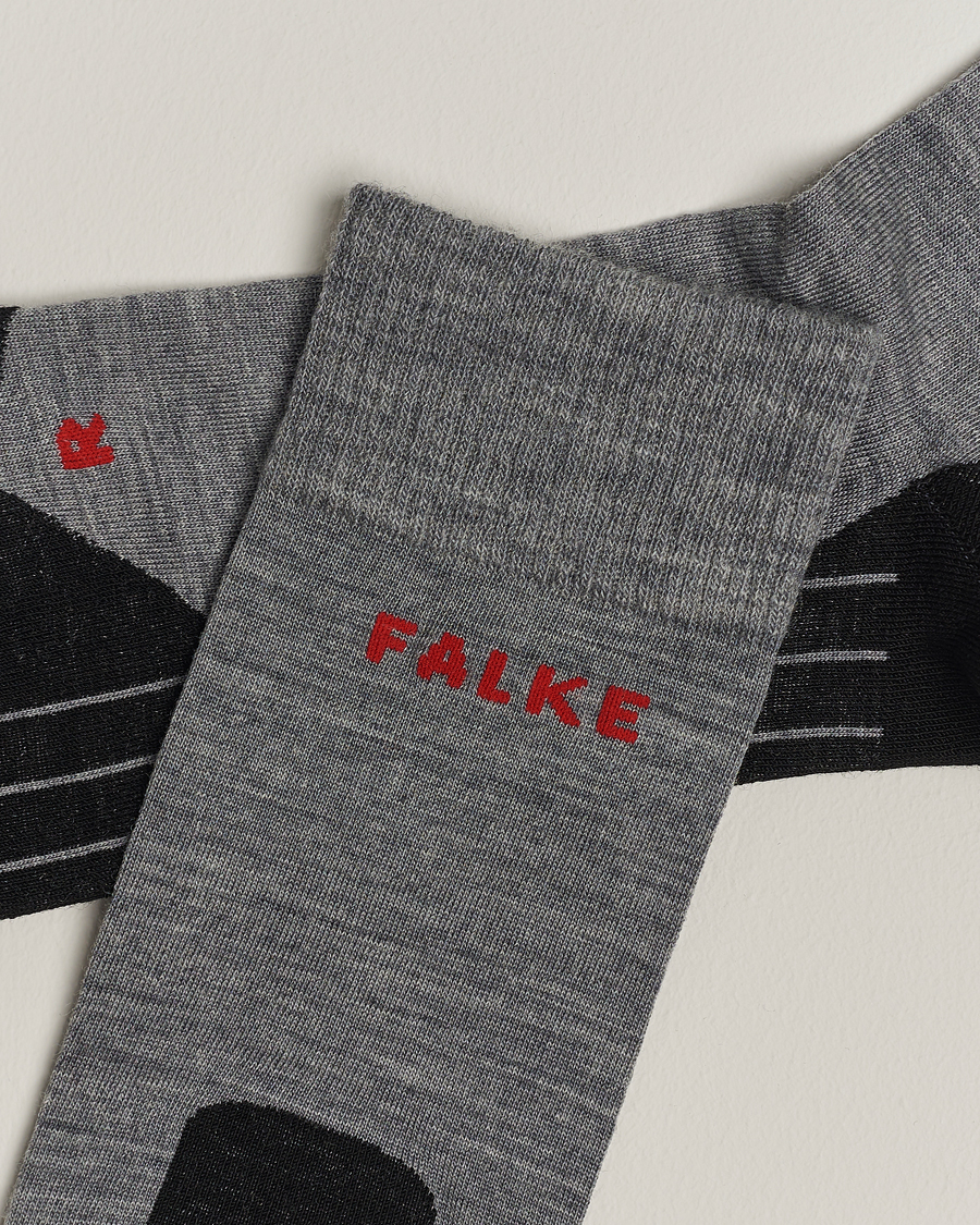 Men | Everyday Socks | Falke Sport | Falke TK5 Wander Trekking Socks Light Grey