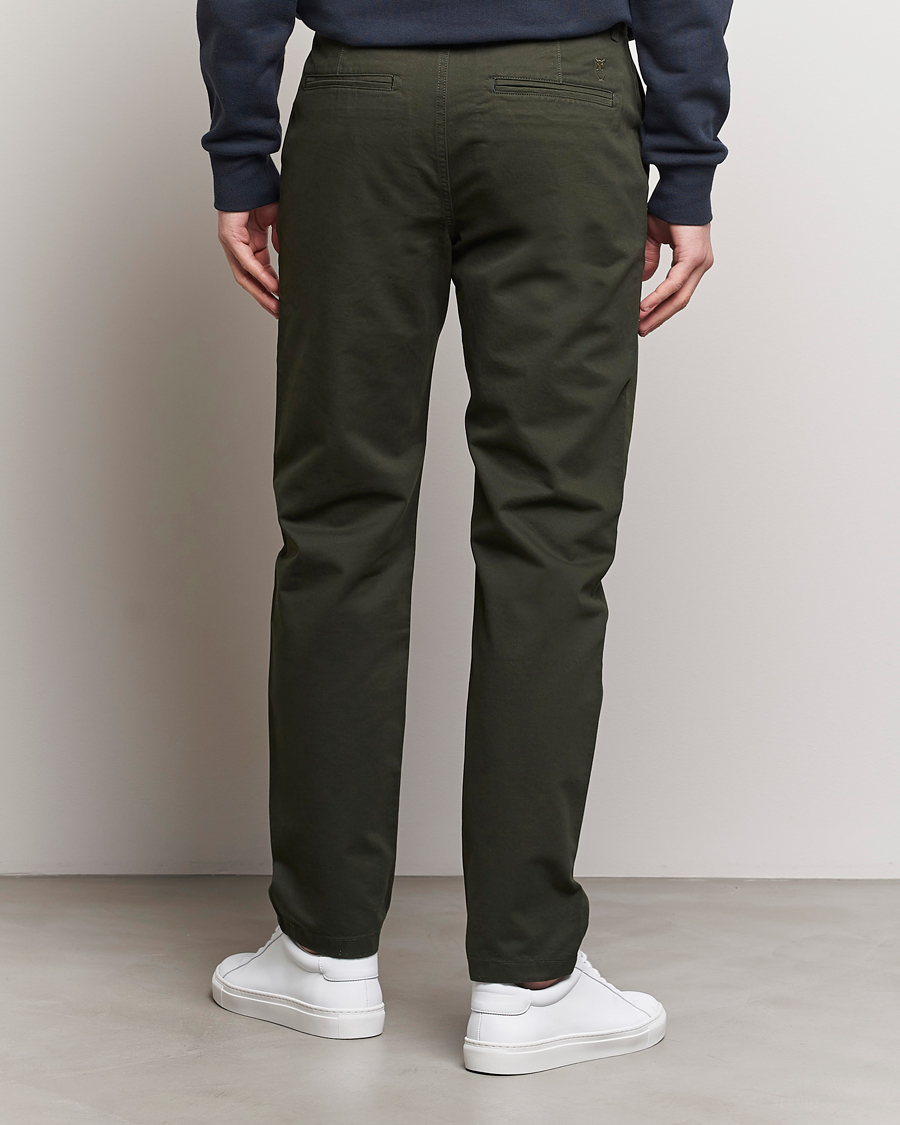 Men | Trousers | KnowledgeCotton Apparel | Chuck Regular Cotton Twill Chino Forest Night