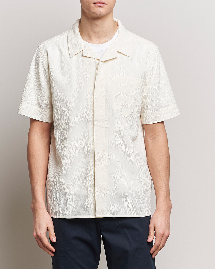 Men | Shirts | KnowledgeCotton Apparel | Short Sleeve Seersucker Shirt Egret