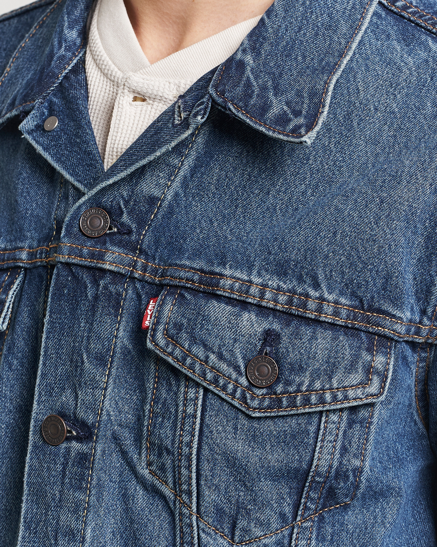 Men | Coats & Jackets | Levi's | Relaxed Fit Trucker Denim Jacket Waterfalls