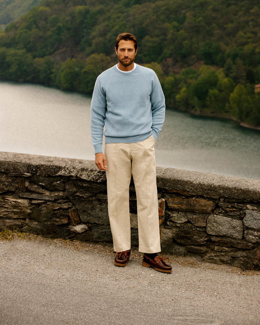 Men | Sweaters & Knitwear | Sunspel | Lambswool Crew Neck Sky Blue