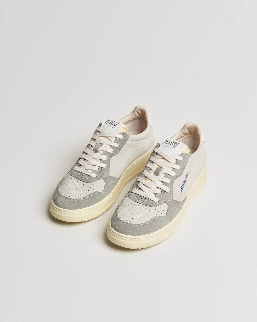Men | Autry Medalist Low Suede Sneaker Grey/Cream | Autry | Medalist Low Suede Sneaker Grey/Cream