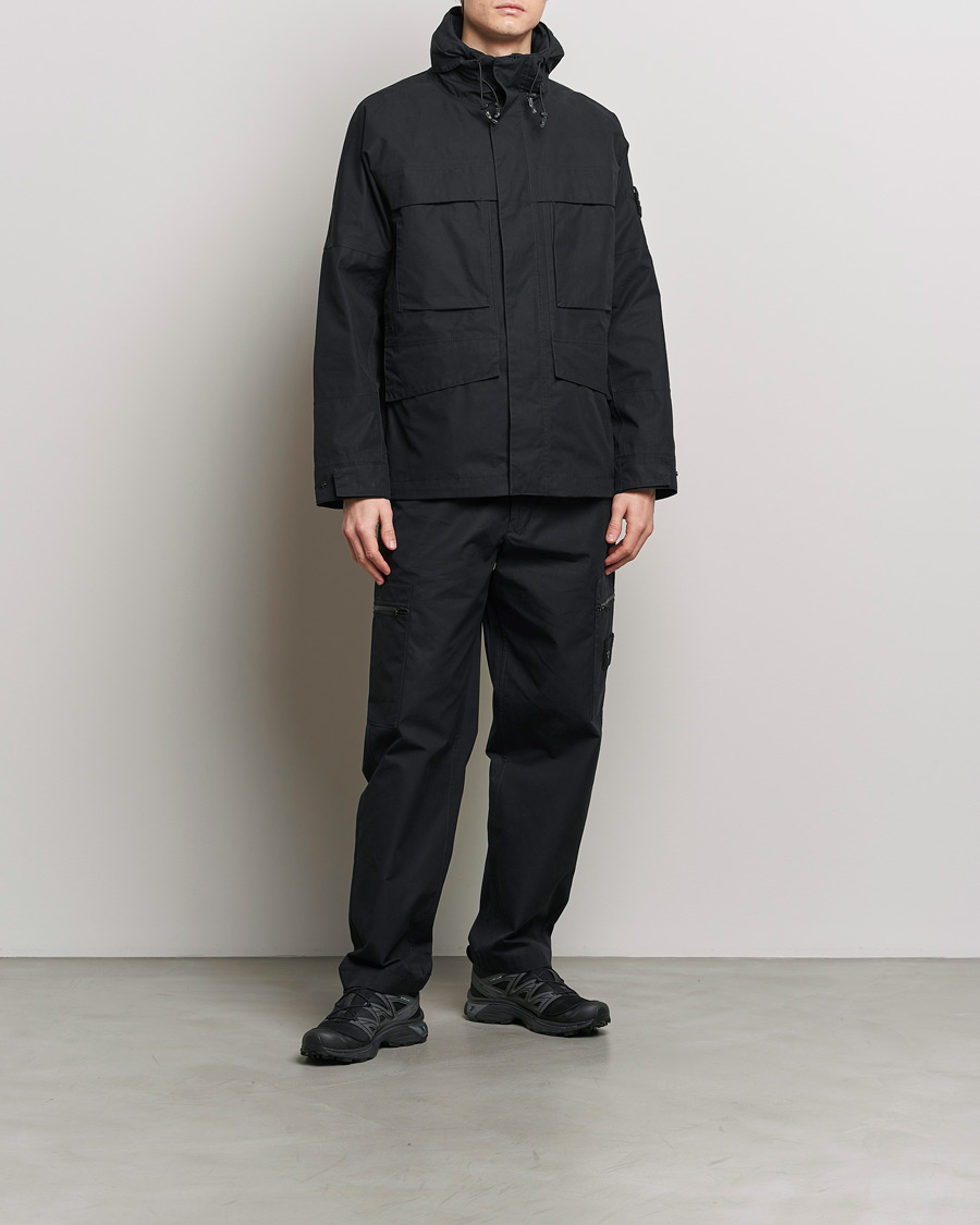 Men | Trousers | Stone Island | Ghost Ventile Cotton Cargo Pants Black