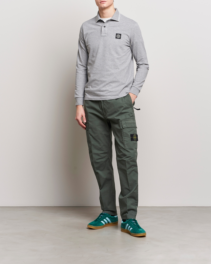 Men | Trousers | Stone Island | Tapered Supima Cotton Cargo Pants Musk