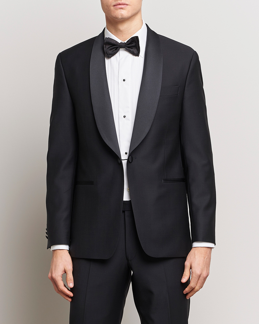 Men | Celebrate the New Year in style | Oscar Jacobson | Figaro Wool Tuxedo Blazer Black
