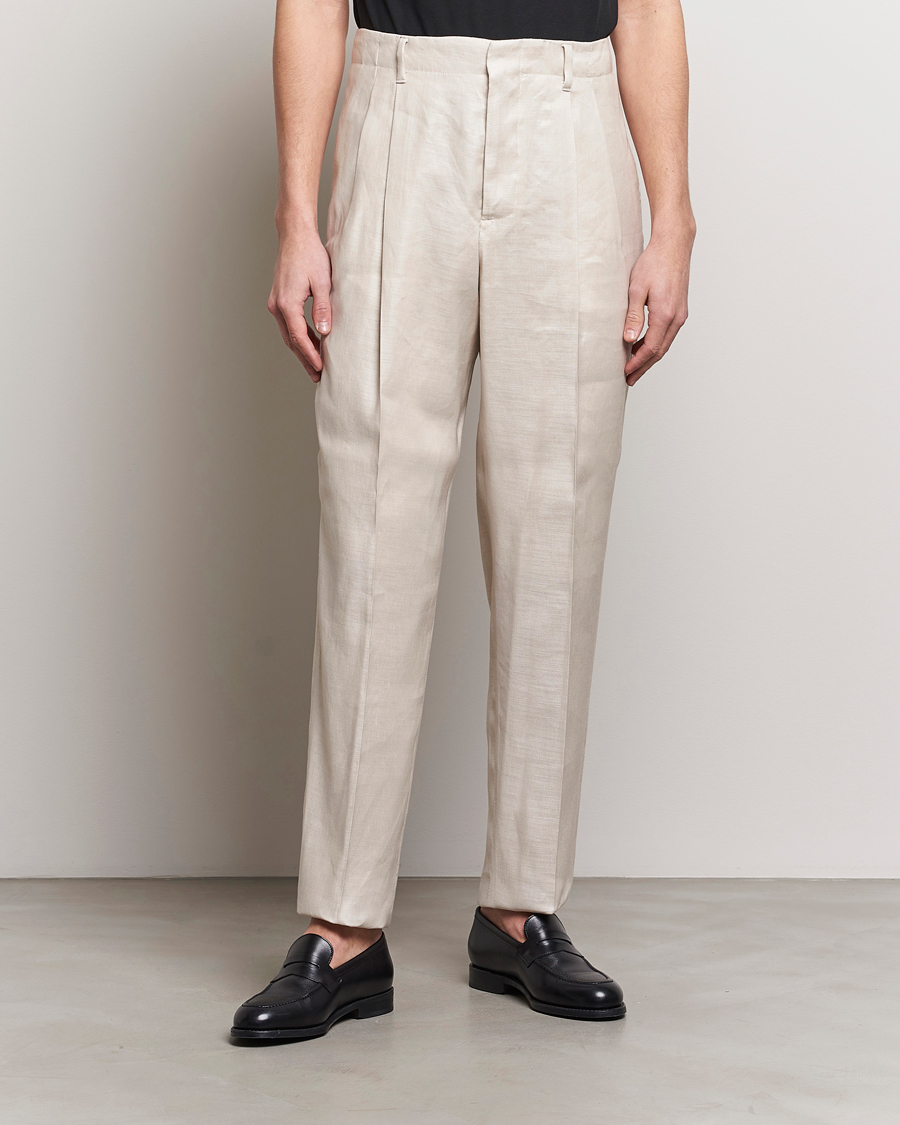 Men |  | Lardini | Atos Pleated Linen Trousers Beige