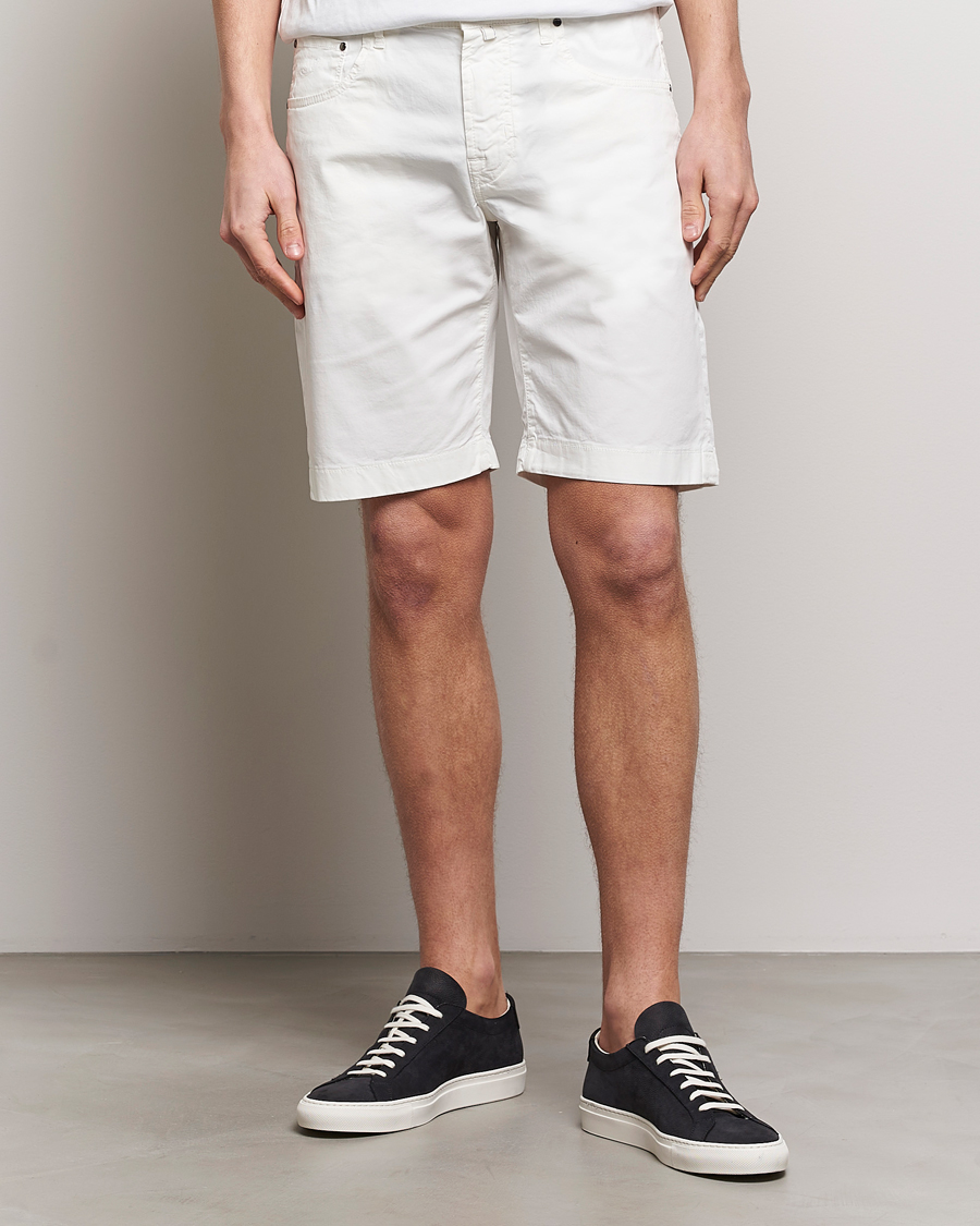 Men | Clothing | Jacob Cohën | Nicolas Cotton Gabardine Shorts White