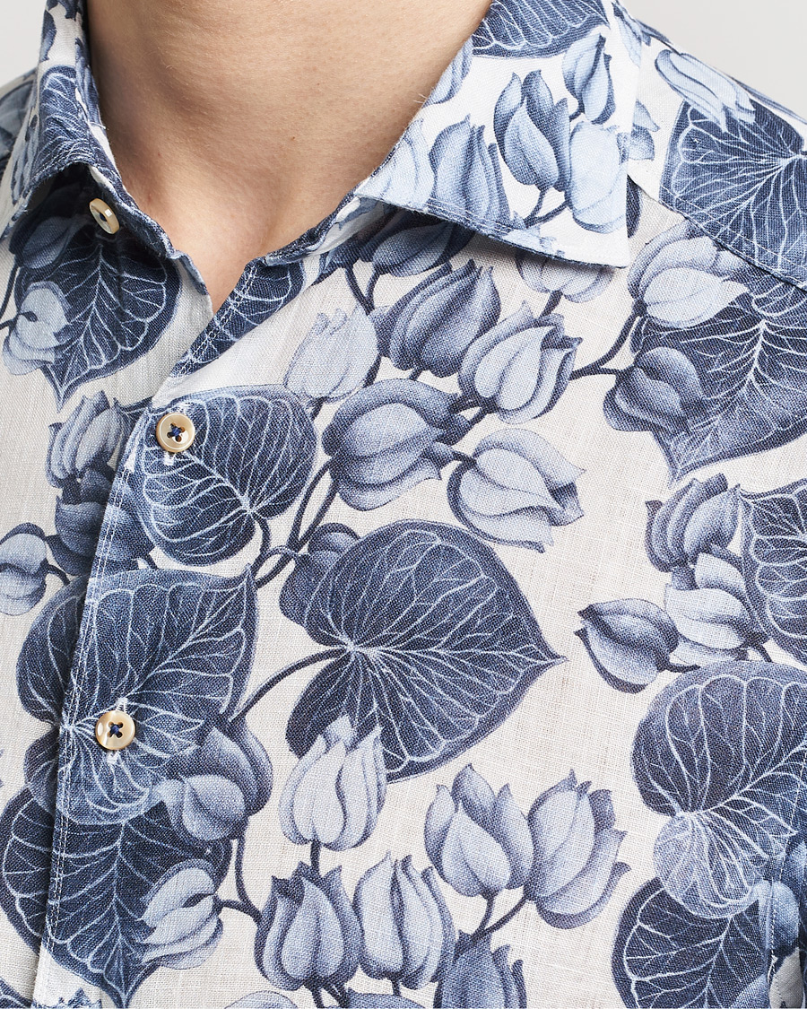 Men | Shirts | Stenströms | Slimline Cut Away Printed Flower Linen Shirt Blue