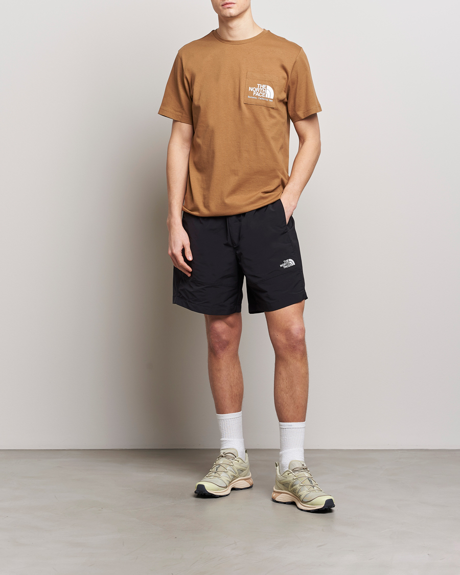 Men | Shorts | The North Face | Easy Wind Shorts Black