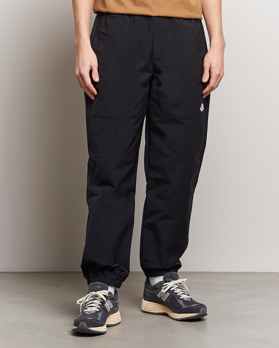 Men | Trousers | The North Face | Easy Wind Pants Black