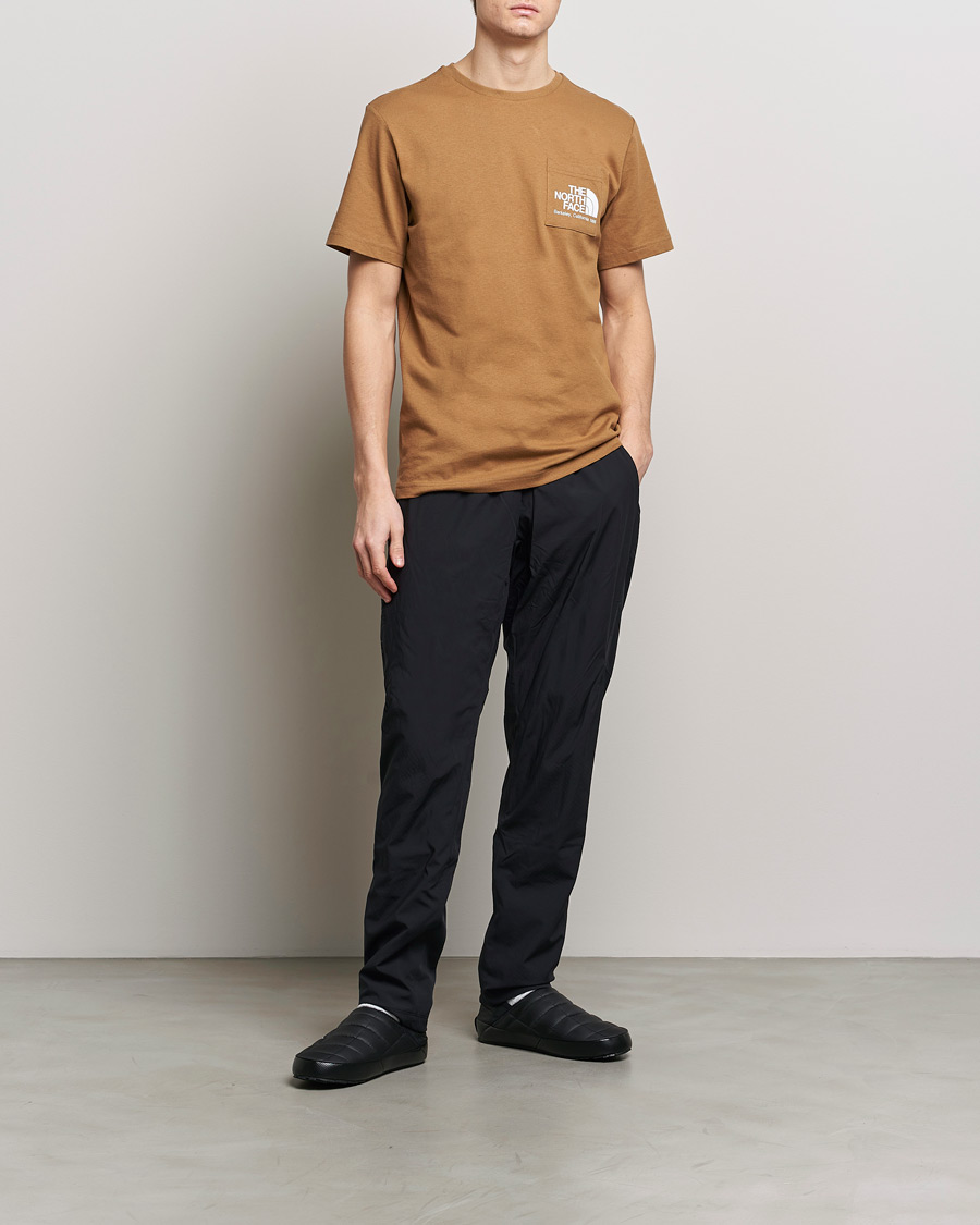 Men | T-Shirts | The North Face | Berkeley Pocket T-Shirt Utility Brown