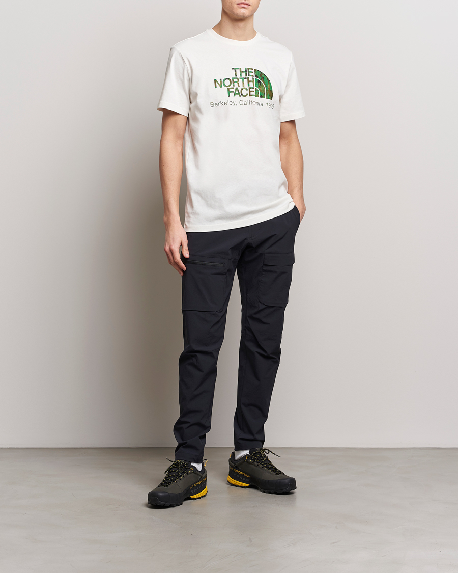 Men | T-Shirts | The North Face | Berkeley Logo T-Shirt White