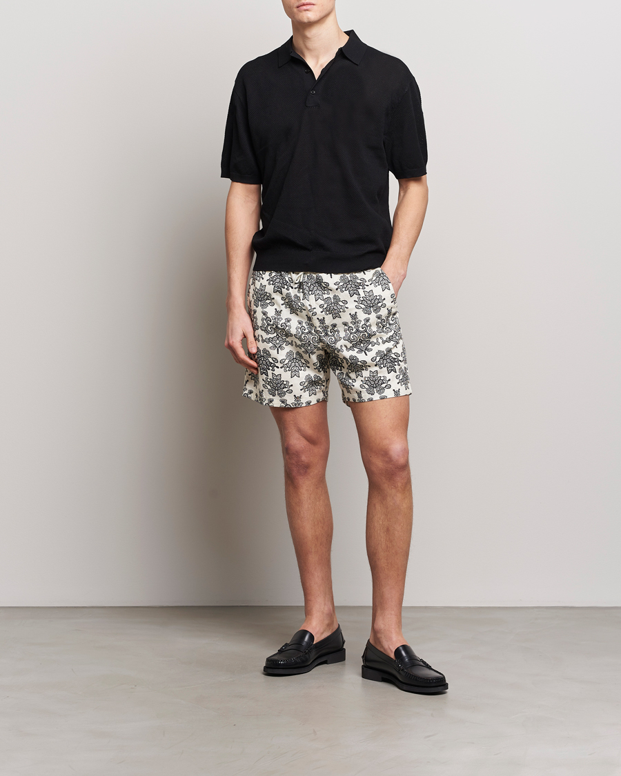 Men | Shorts | NN07 | Gregor Printed Drawstring Shorts Off White/Black