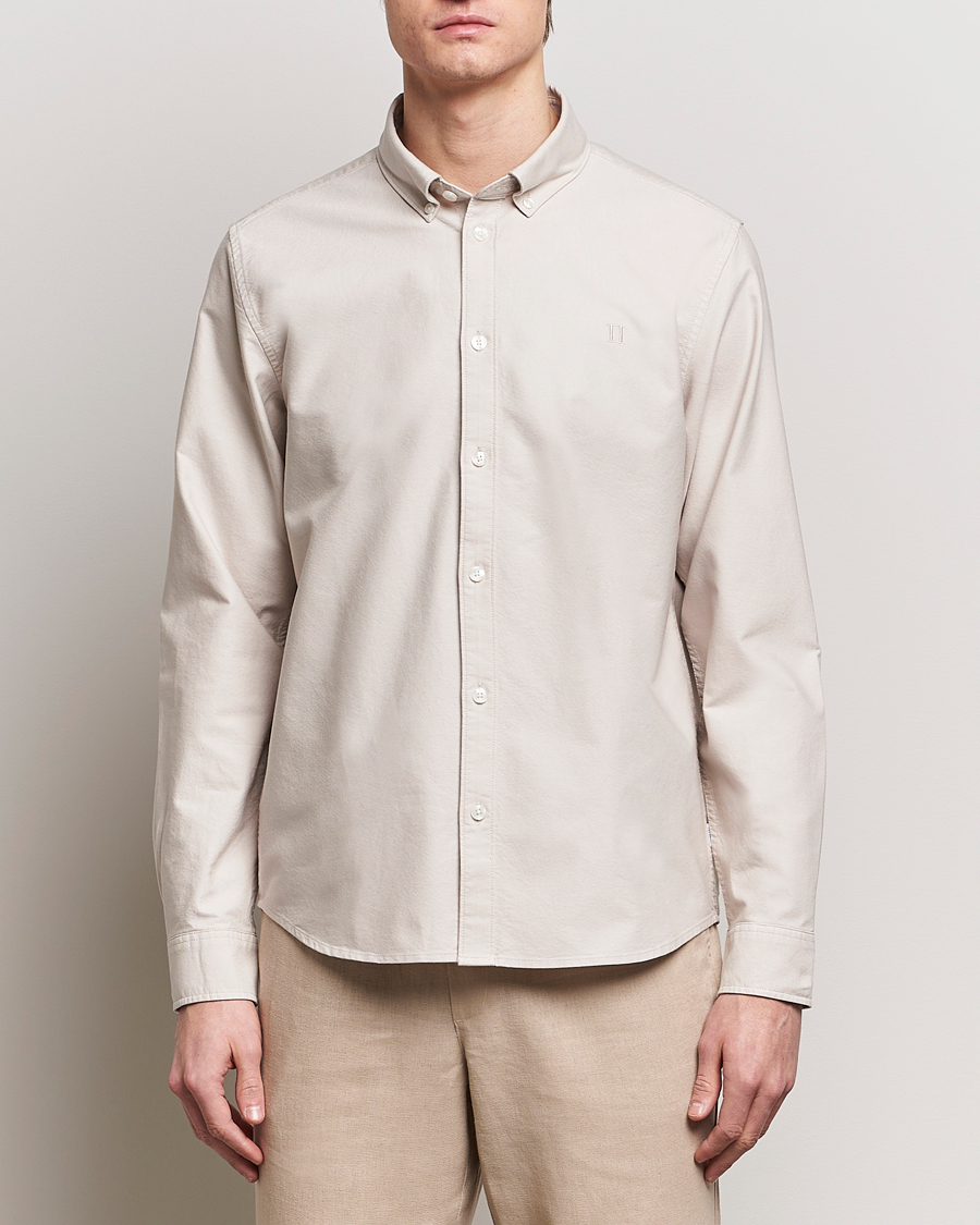 Men | Shirts | LES DEUX | Kristian Oxford Shirt Dark Sand