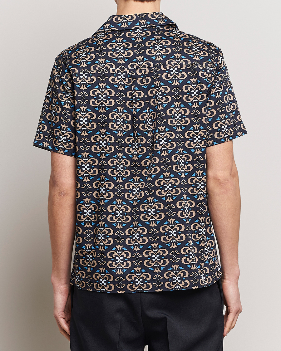 Men | Shirts | LES DEUX | Hendrix Printed Short Sleeve Shirt Dark Navy