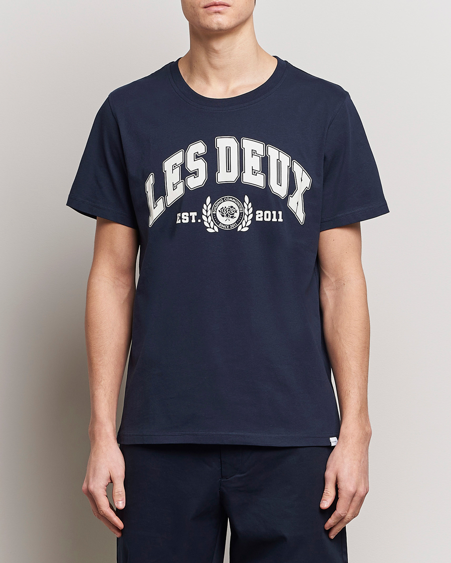 Men | LES DEUX | LES DEUX | University T-Shirt Dark Navy