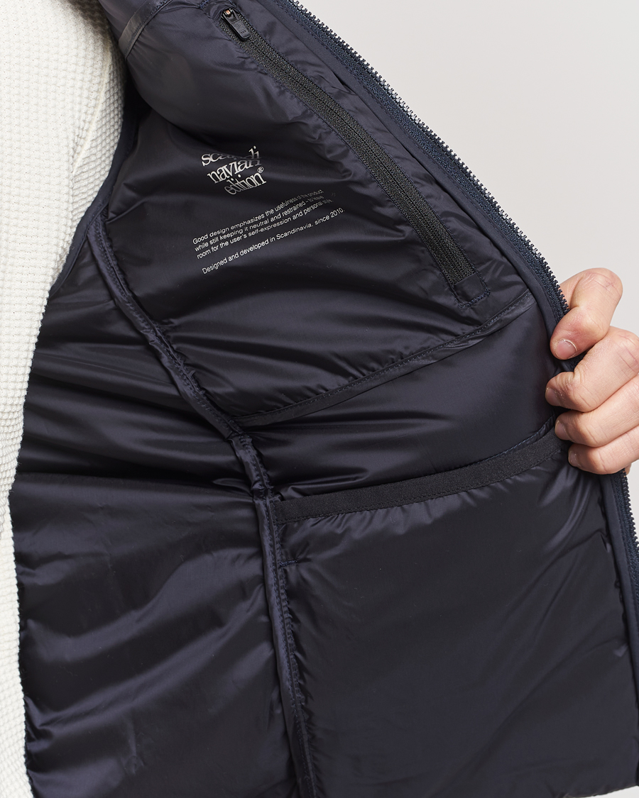 Men | Coats & Jackets | Scandinavian Edition | Ratio II Lightweight Padded Vest Midnight Blue
