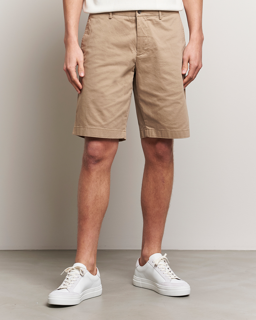 Men | Shorts | J.Lindeberg | Nathan Cloud Satin Shorts Batique Khaki
