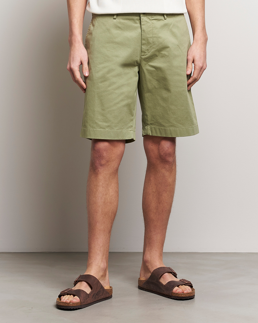 Men | Shorts | J.Lindeberg | Nathan Cloud Satin Shorts Oil Green