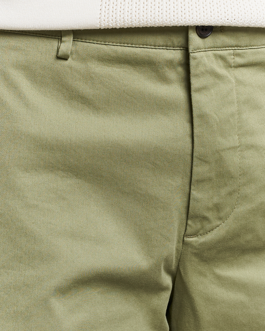 Men | Shorts | J.Lindeberg | Nathan Cloud Satin Shorts Oil Green