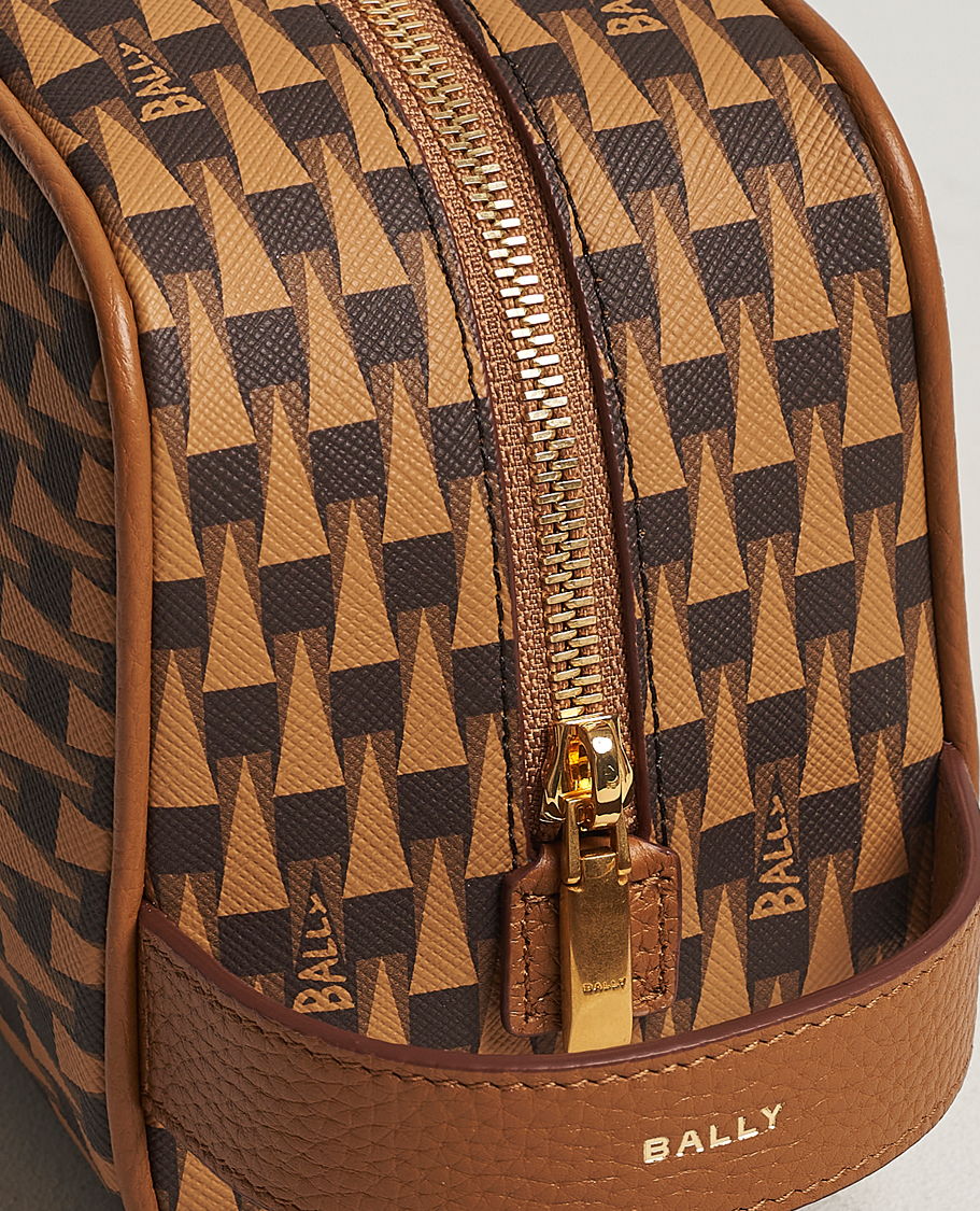 Men | Bally Pennant Monogram Leather Washbag Brown | Bally | Pennant Monogram Leather Washbag Brown