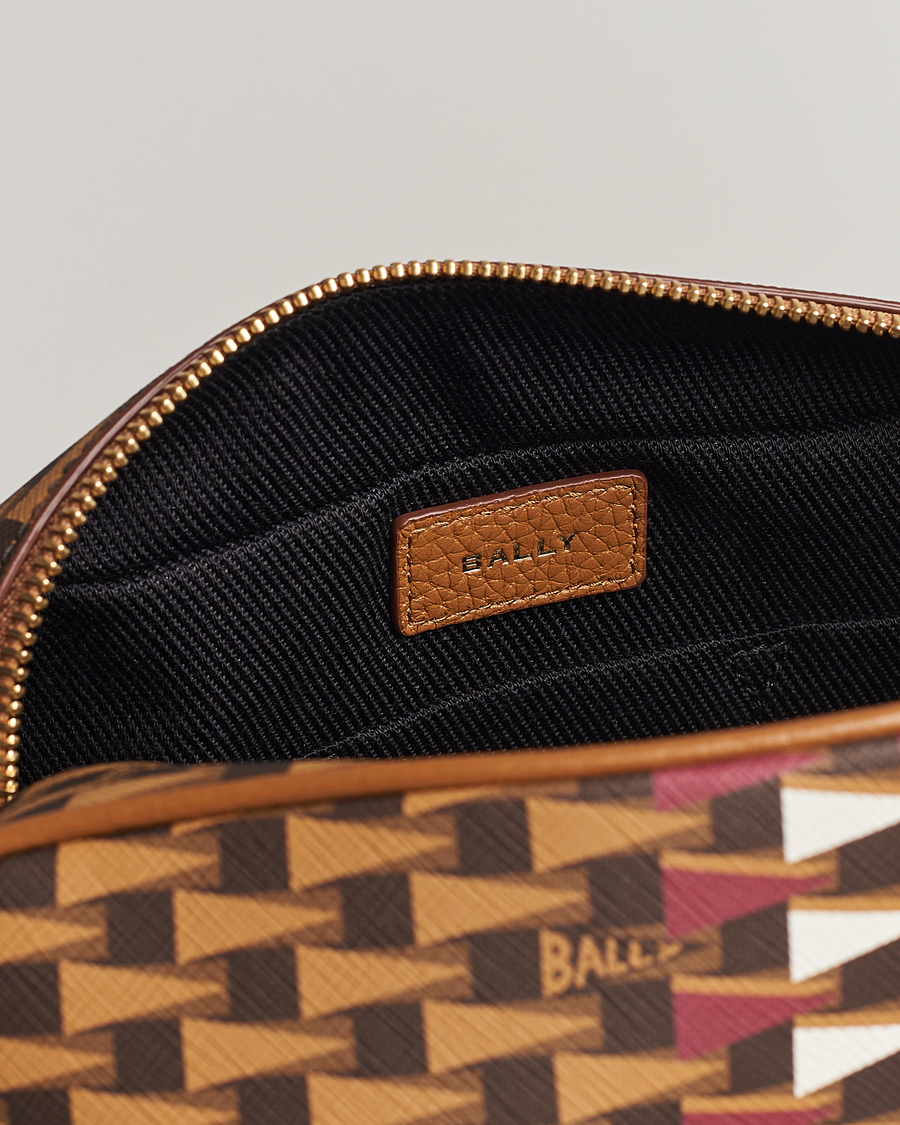 Men | Bally Pennant Monogram Leather Washbag Brown | Bally | Pennant Monogram Leather Washbag Brown