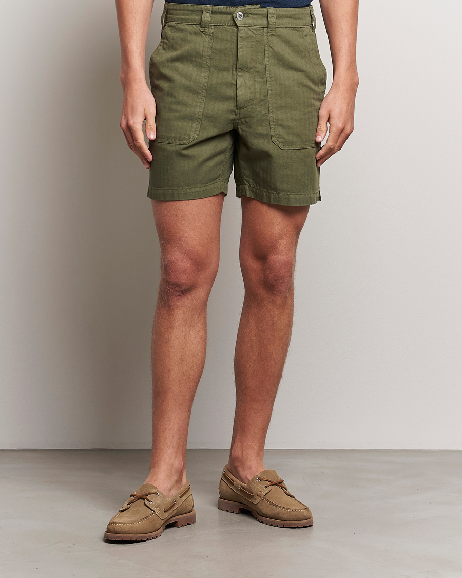 Men | Shorts | Drake's | Herringbone Fatigue Cotton Shorts Olive