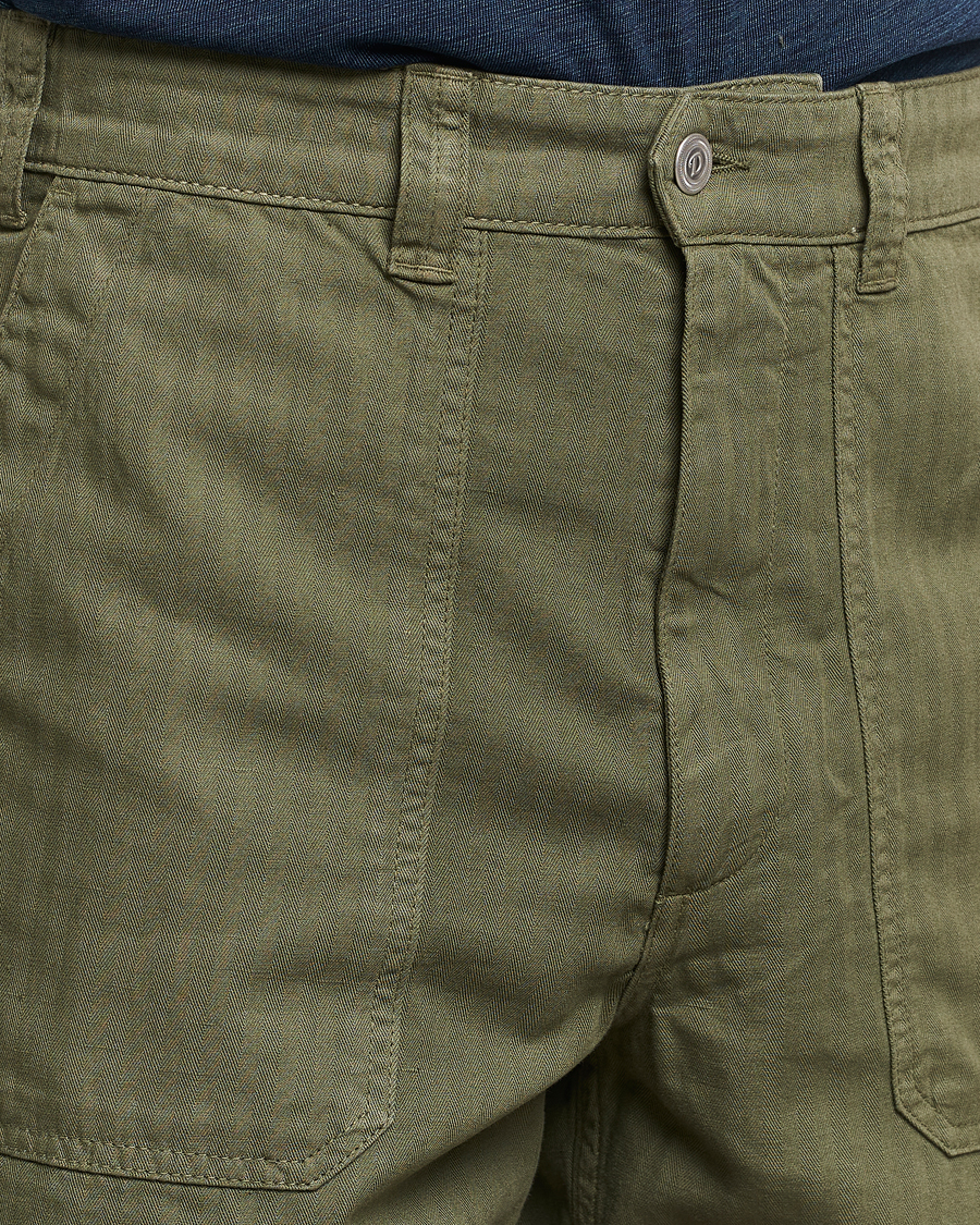 Men | Shorts | Drake's | Herringbone Fatigue Cotton Shorts Olive
