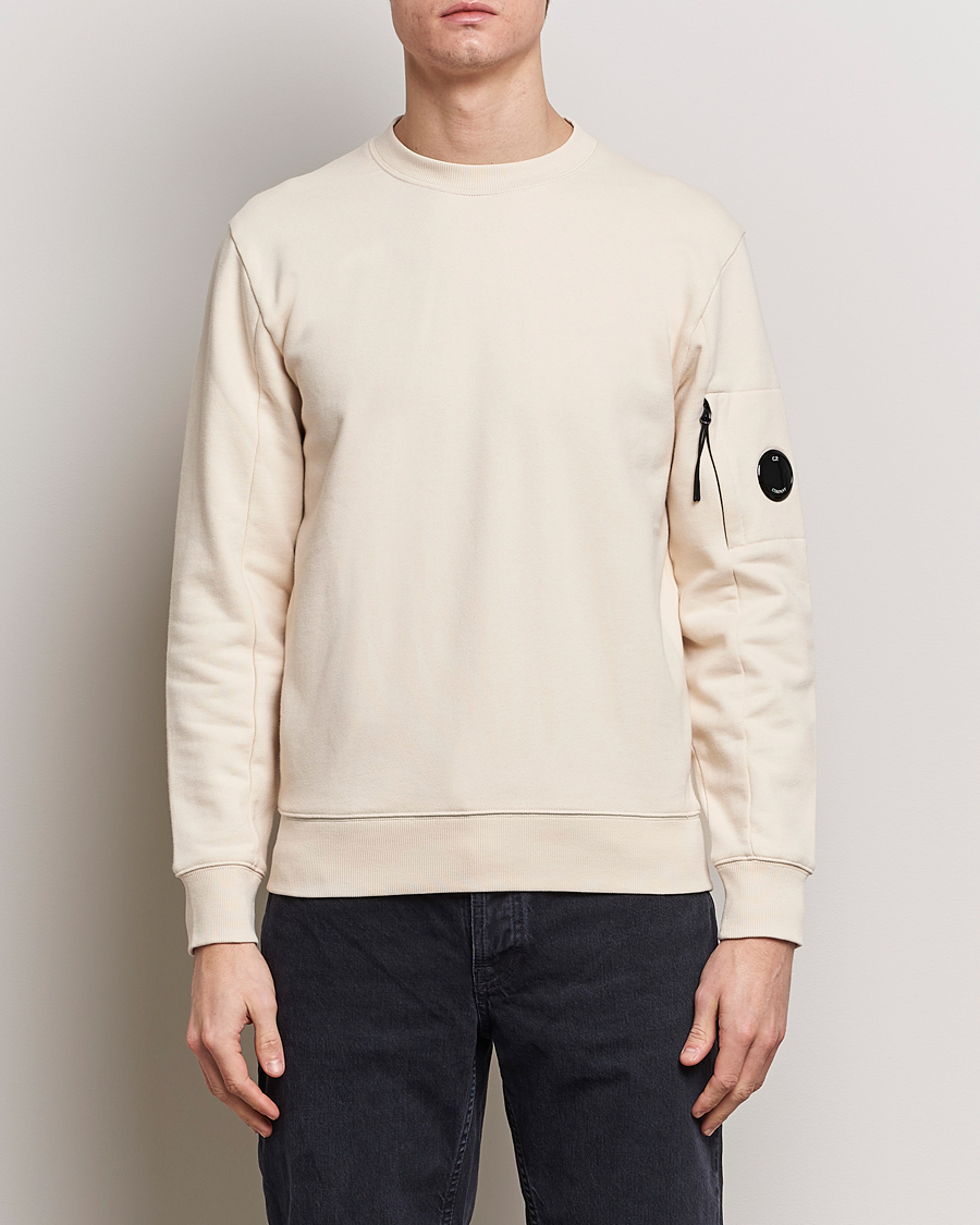 Men | Sweaters & Knitwear | C.P. Company | Diagonal Raised Fleece Lens Sweatshirt Ecru