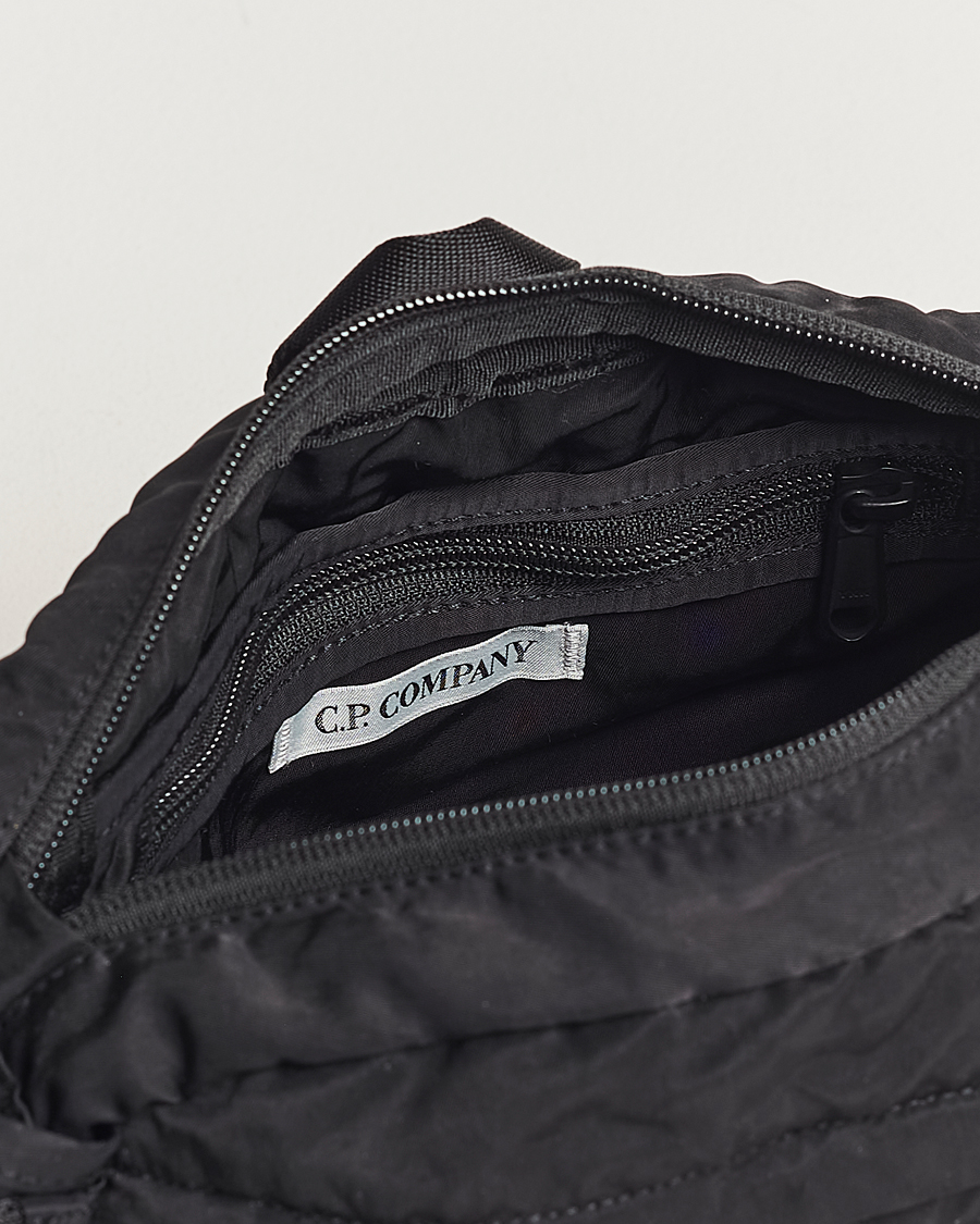 新品 C.P. COMPANY ACCESSORIES BAG IN NYLON C.P. Company Nylon B Accessories Shoulder Bag Black at CareOfCarl.com
