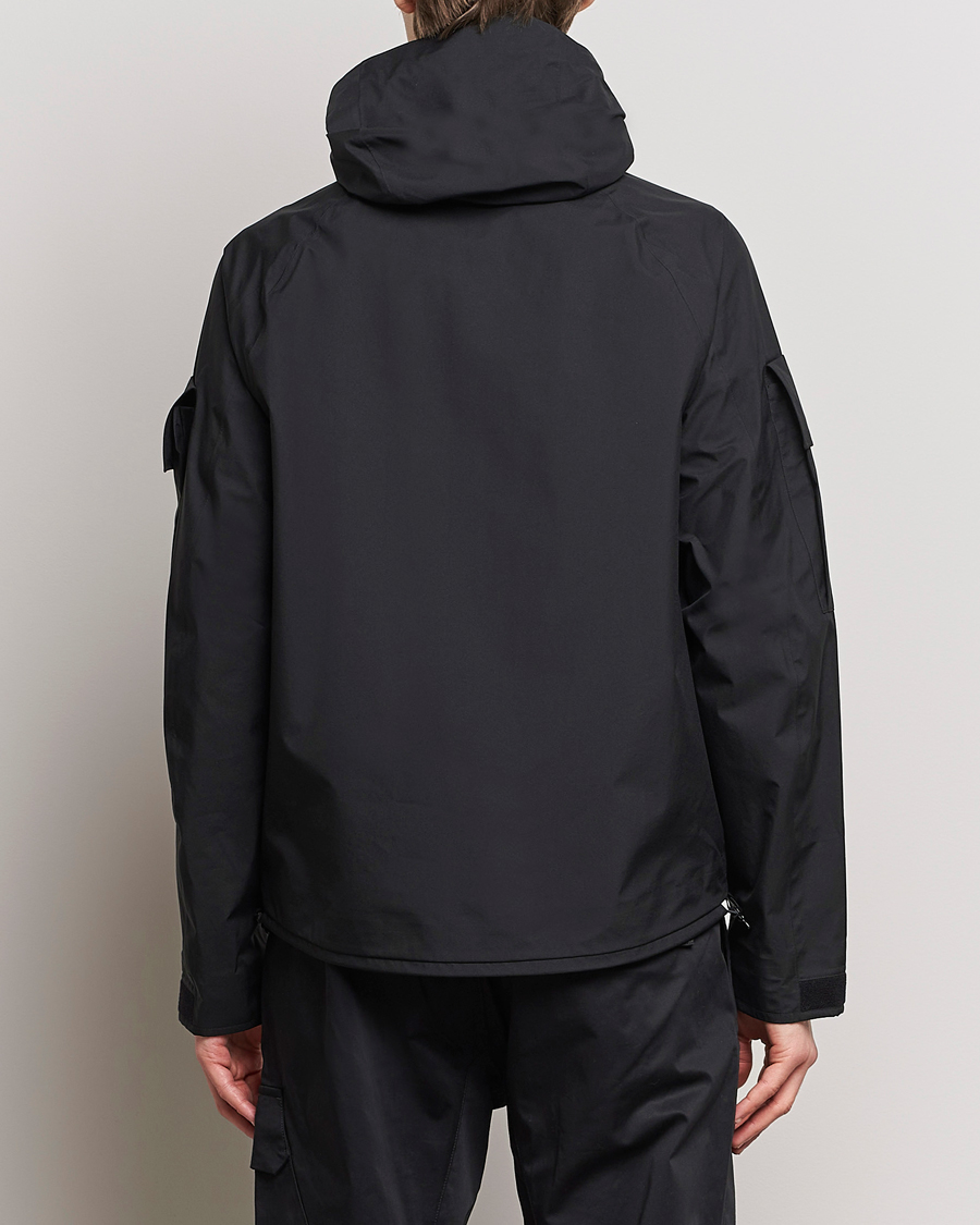 Men | Coats & Jackets | C.P. Company | Metropolis GORE-TEX Nylon Hooded Jacket Black
