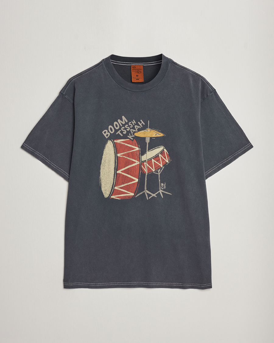 Men | T-Shirts | Nudie Jeans | Koffe Printed Crew Neck T-Shirt Antracite