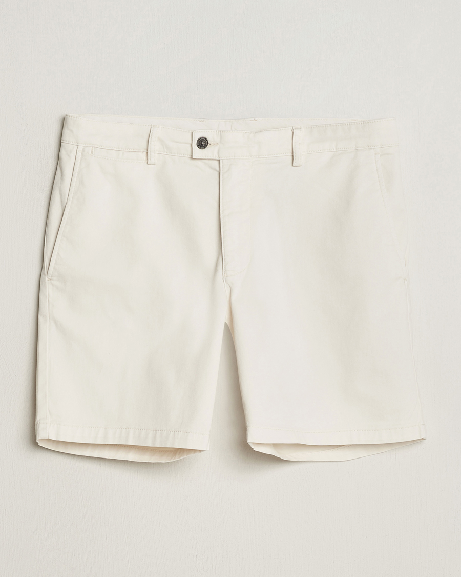 Men | Shorts | Tiger of Sweden | Caid Cotton Chino Shorts Summer Snow