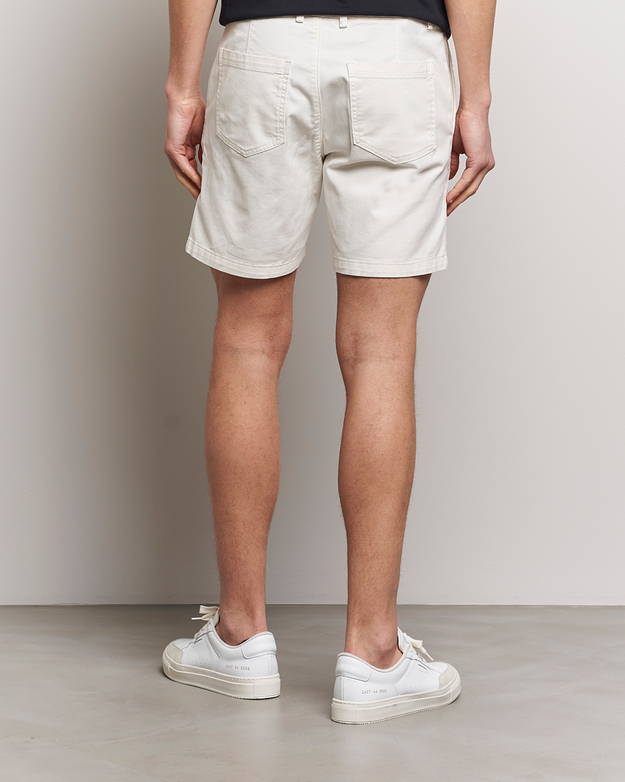 Men | Shorts | Tiger of Sweden | Caid Cotton Chino Shorts Summer Snow