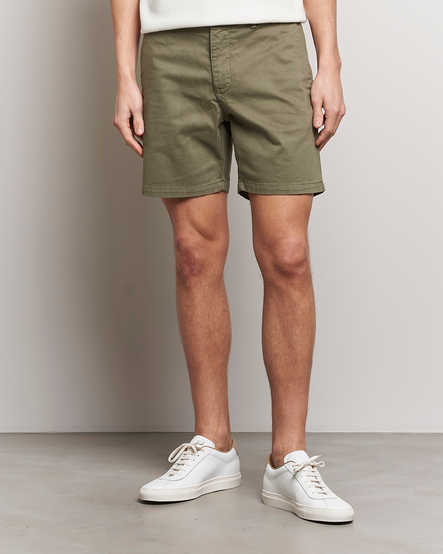 Men | Shorts | Tiger of Sweden | Caid Cotton Chino Shorts Dusty Green